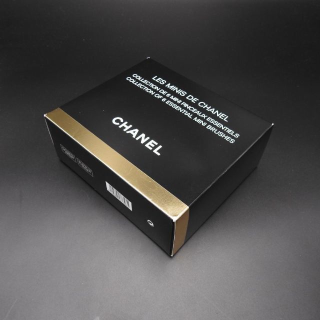 CHANEL(シャネル)の【正規品】CHANEL シャネル レミニドゥシャネル2011(ブラシセット) コスメ/美容のメイク道具/ケアグッズ(ブラシ・チップ)の商品写真