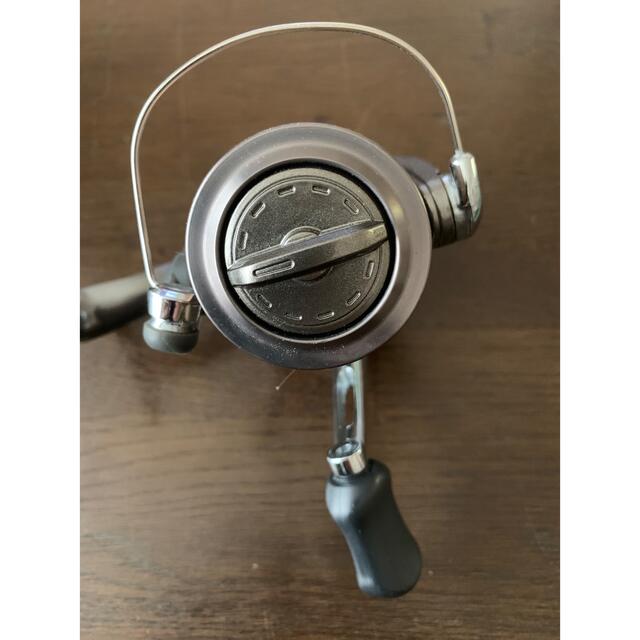 SHIMANO(シマノ)のシマノ　ALIVIO 2500中古品 スポーツ/アウトドアのフィッシング(リール)の商品写真