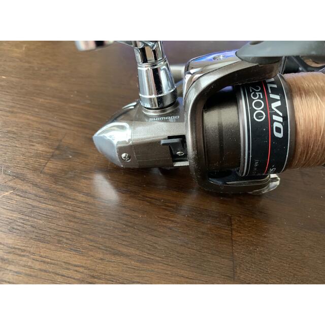 SHIMANO(シマノ)のシマノ　ALIVIO 2500中古品 スポーツ/アウトドアのフィッシング(リール)の商品写真