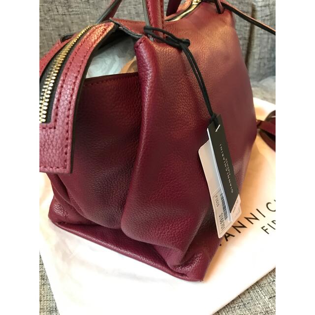 新品☆ジャンニキャリーニ　オリガミ　m レディースのバッグ(ショルダーバッグ)の商品写真