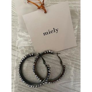 ミエリー(miely)のストーンフープピアス(ピアス)