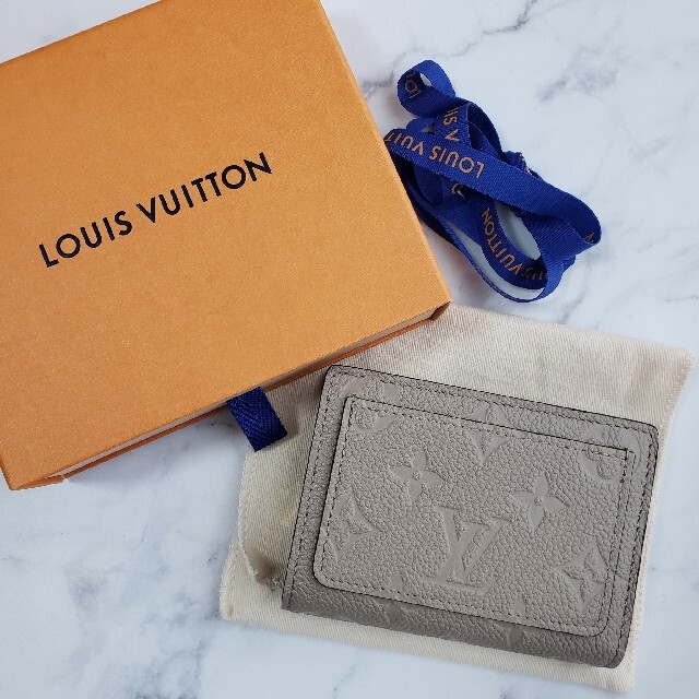 【未使用】LOUIS VUITTON　ルイヴィトン　ポルトフォイユ クレア