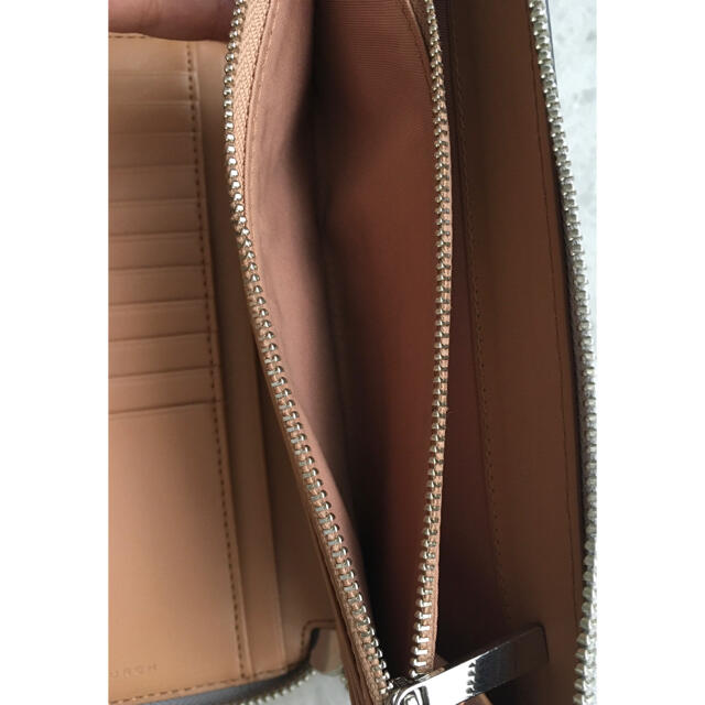 Tory Burch(トリーバーチ)の美品トリーバーチ  グレージュ長財布 メンズのファッション小物(長財布)の商品写真