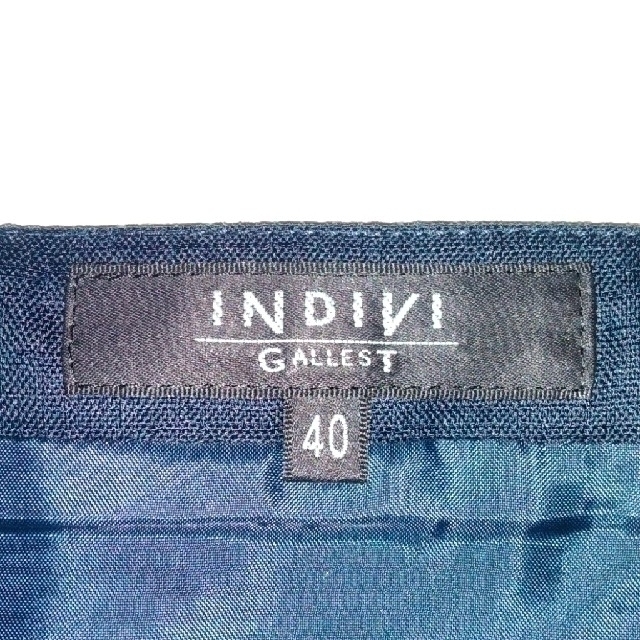 INDIVI(インディヴィ)のインディヴィ　ネイビー　フレアースカート　40 レディースのスカート(ひざ丈スカート)の商品写真