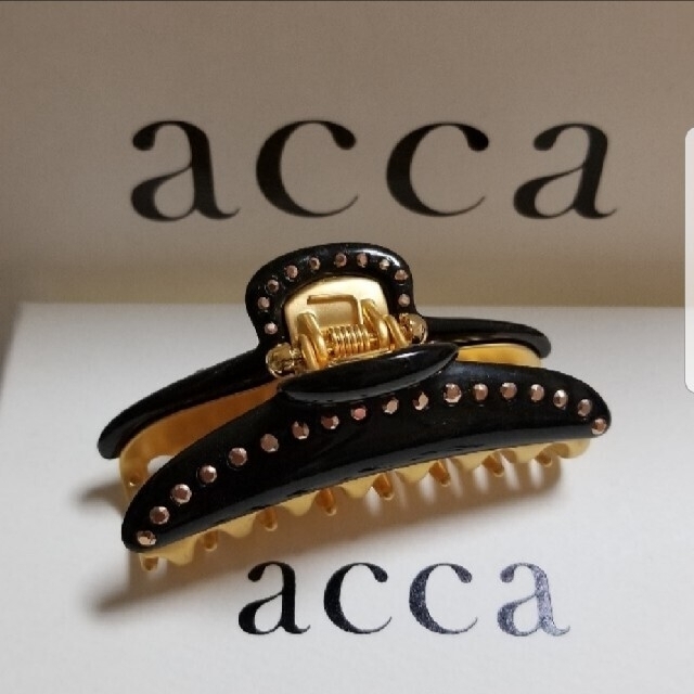 acca(アッカ)の◆accaアッカ◆ティアラクィーン　中サイズクリック　ブラック レディースのヘアアクセサリー(バレッタ/ヘアクリップ)の商品写真