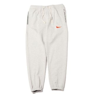 ナイキ(NIKE)の完売品★L★NSW トレンド スニーカー パンツ 【SP】(その他)