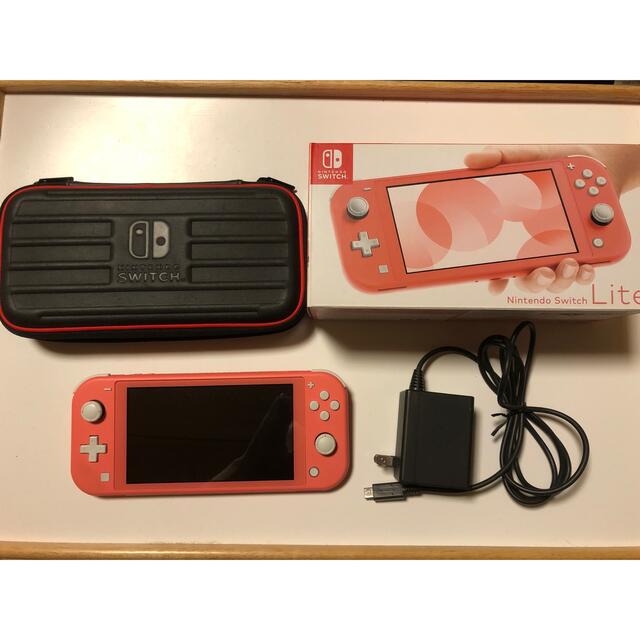 Nintendo Switch Lite  コーラル