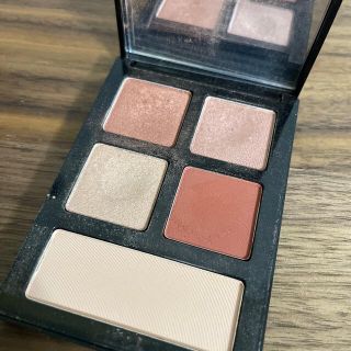 ボビイブラウン(BOBBI BROWN)のボビイブラウン　エッセンシャルマルチカラーアイシャドウパレット(アイシャドウ)