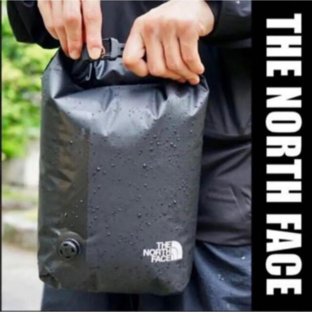 THE NORTH FACE(ザノースフェイス)の【新品未使用】ノースフェイス　スーパーライトドライバッグ　8L 防水性　耐水仕様 メンズのバッグ(その他)の商品写真