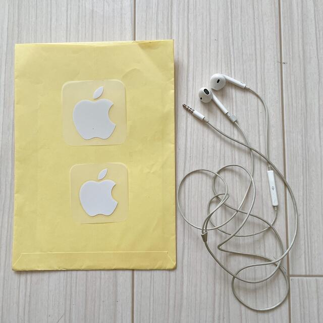 Apple(アップル)のアップル　純正イヤホン　シール スマホ/家電/カメラのオーディオ機器(ヘッドフォン/イヤフォン)の商品写真