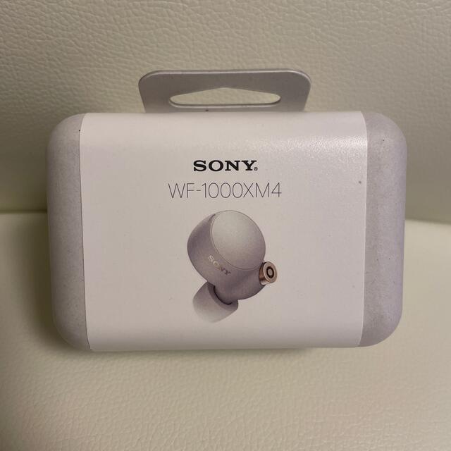 SONY(ソニー)の未開封　SONY ワイヤレスイヤホン WF-1000XM4 プラチナシルバー スマホ/家電/カメラのオーディオ機器(ヘッドフォン/イヤフォン)の商品写真