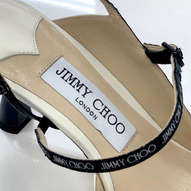 JIMMY CHOO(ジミーチュウ)の3696 ジミーチュウ レザー ロゴストラップ パンプス ホワイト レディースの靴/シューズ(ハイヒール/パンプス)の商品写真