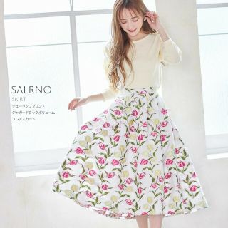 トッコ(tocco)のtocco トッコ 花柄フラワーフレアスカート ピンク イエロー 定価以下(ひざ丈スカート)