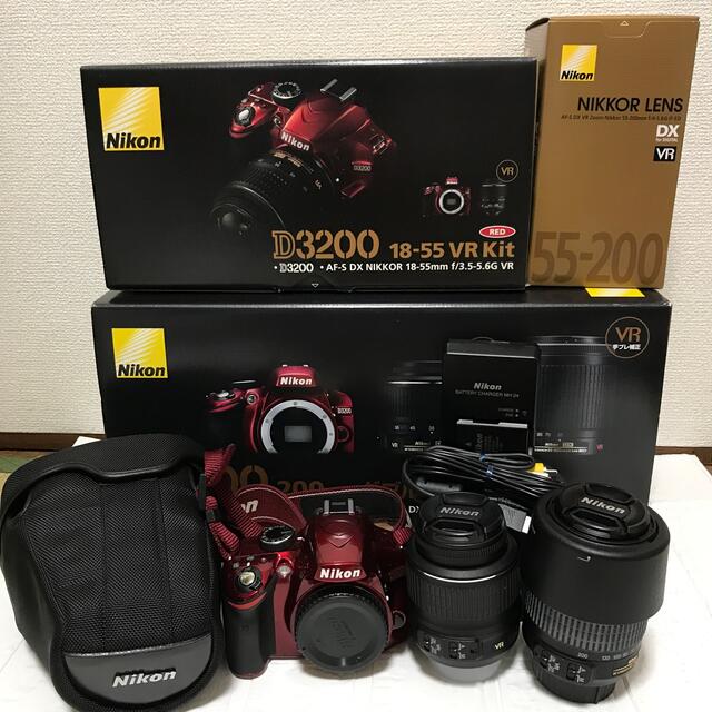 Nikon(ニコン)のNikon デジタル一眼カメラ D3200 ダブルズームキット RED スマホ/家電/カメラのカメラ(デジタル一眼)の商品写真