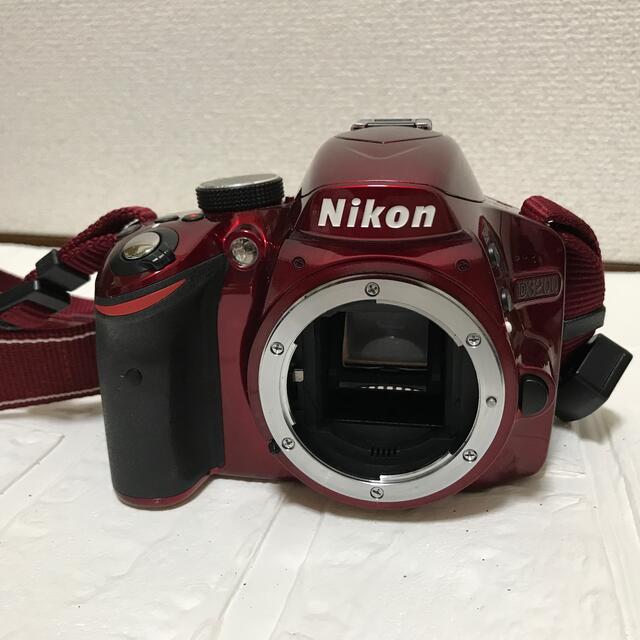 Nikon(ニコン)のNikon デジタル一眼カメラ D3200 ダブルズームキット RED スマホ/家電/カメラのカメラ(デジタル一眼)の商品写真