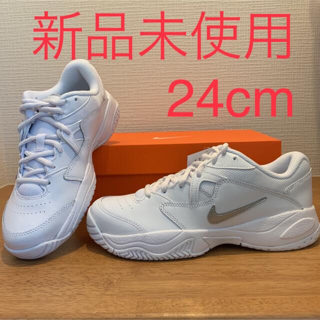 NIKE  新品未使用24cm