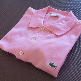 ラコステ(LACOSTE)の“LACOSTE”　桜色シンプルデザイン 半袖ポロシャツ(ポロシャツ)