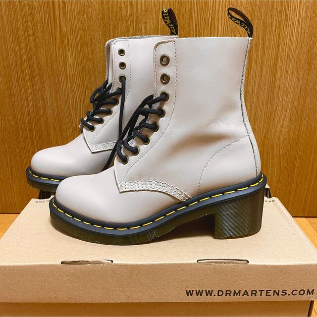 ドクターマーチン  Dr.Martens ブーツ 3