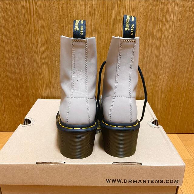 ドクターマーチン  Dr.Martens ブーツ 4