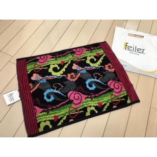 フェイラー(FEILER)の【新品】FEILER ハートモチーフ 大判タオルハンカチ(タオル/バス用品)