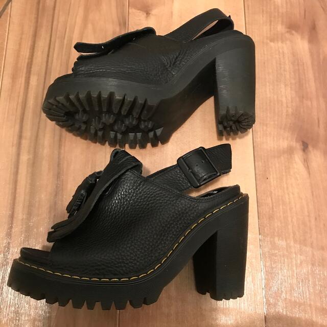 Dr.Martens(ドクターマーチン)の［美品］ドクターマーチン　チャンキーヒールサンダル レディースの靴/シューズ(サンダル)の商品写真