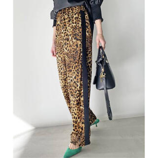 アパルトモンドゥーズィエムクラス(L'Appartement DEUXIEME CLASSE)のL'Appartement Leopard Side Line Pants 34(カジュアルパンツ)
