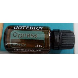 ドテラ(doTERRA)のドテラ　サイプレス　エッセンシャルオイル　15ml(エッセンシャルオイル（精油）)