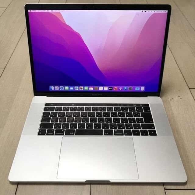 18)Apple MacBook Pro Retina 15インチ 2018