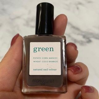 コスメキッチン(Cosme Kitchen)のmanucurist green ネイル ダークウッド(マニキュア)