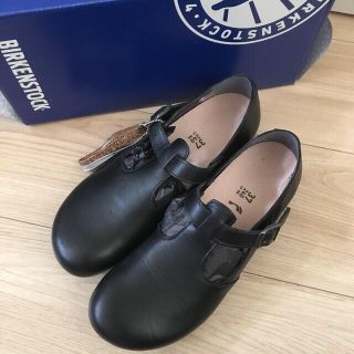 BIRKENSTOCK - ビルケンシュトック TICKEL Tストラップシューズ 新品 再販開始 ビルケンシュトック TICKEL 新品 ローファー/革靴