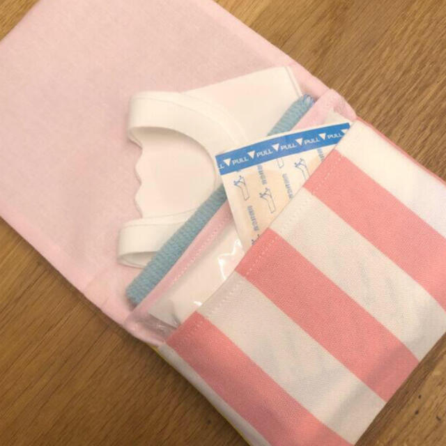 移動ポケット　プリンセス  ストライプ　ピンク ハンドメイドのキッズ/ベビー(外出用品)の商品写真