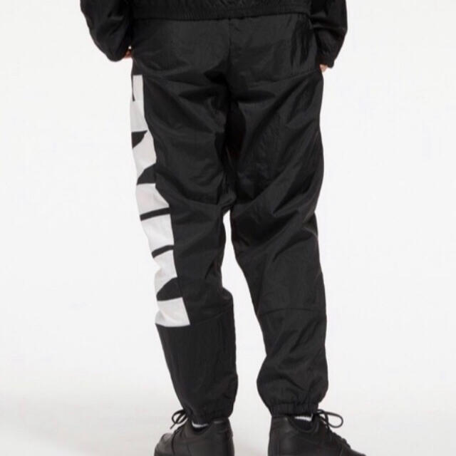 サッカー NIKE - 新品 NIKE ナイキ ウーブン ジャケット&パンツ 黒