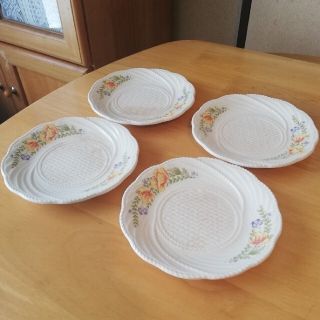 ★可愛い♥花柄 お皿 4客セット 新品未使用(食器)