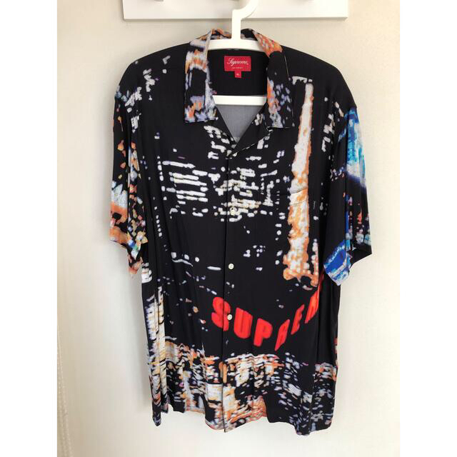 Supreme(シュプリーム)の【XL】シュプリーム　City lights rayon s/s shirt メンズのトップス(シャツ)の商品写真