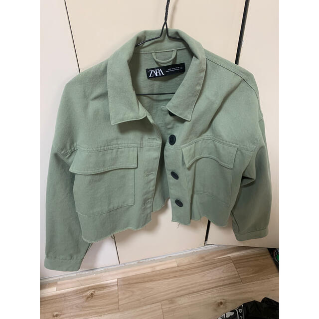 ZARA(ザラ)のZARA ジャケット　ミニタリー　SIZE USA M  レディースのジャケット/アウター(ミリタリージャケット)の商品写真