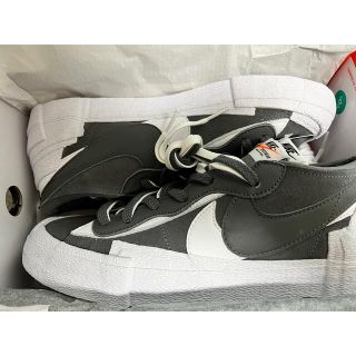 ナイキ(NIKE)のNIKE x sacai Blazer Low IRON GREY/28cm(スニーカー)