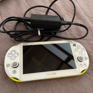 プレイステーションヴィータ(PlayStation Vita)のPSVita イエロー(携帯用ゲーム機本体)