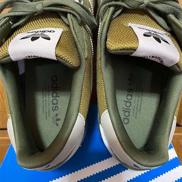 アディダス ZX700