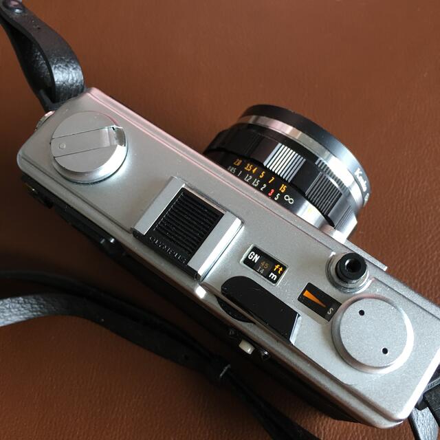 OLYMPUS(オリンパス)のオリンパス　OLYMPUS アンティークカメラ　1970年頃 スマホ/家電/カメラのカメラ(フィルムカメラ)の商品写真