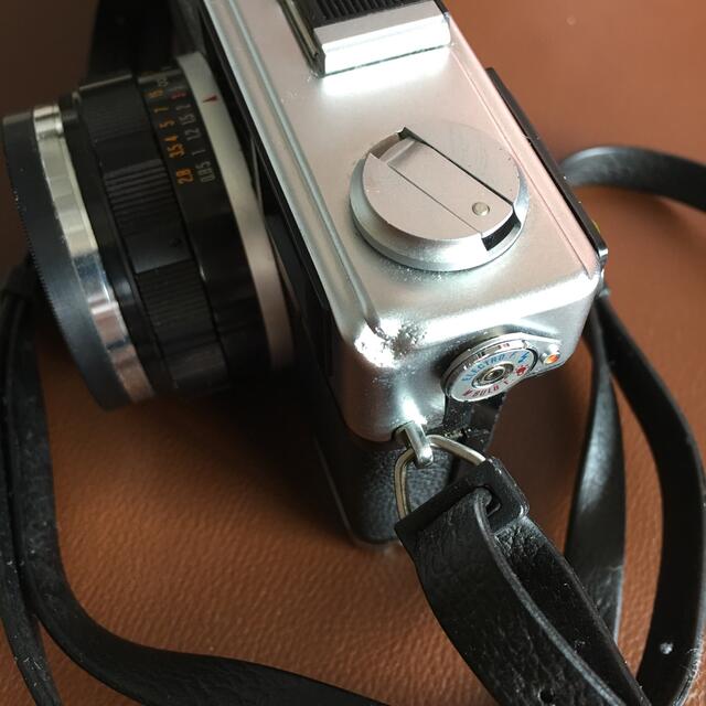 OLYMPUS(オリンパス)のオリンパス　OLYMPUS アンティークカメラ　1970年頃 スマホ/家電/カメラのカメラ(フィルムカメラ)の商品写真