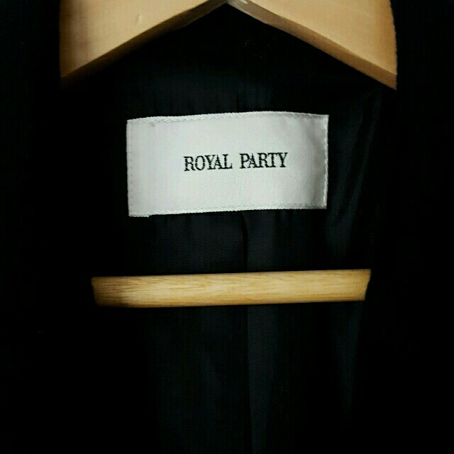 ROYAL PARTY(ロイヤルパーティー)のかな様専用　チェスターコート　ロング レディースのジャケット/アウター(チェスターコート)の商品写真