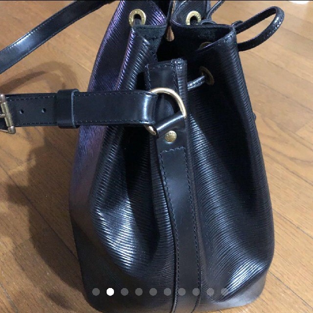 LOUIS VUITTON(ルイヴィトン)のルイヴィトン エピ プチ ノエ  ショルダーバッグ レディースのバッグ(ショルダーバッグ)の商品写真