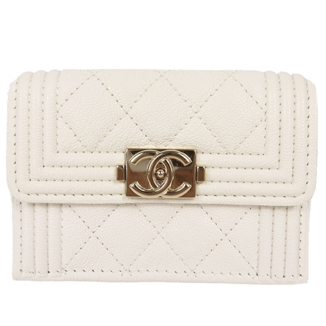 CHANEL(シャネル)のシャネル CHANEL ボーイシャネル コンパクトウォレット 三つ折り【中古】 レディースのファッション小物(財布)の商品写真