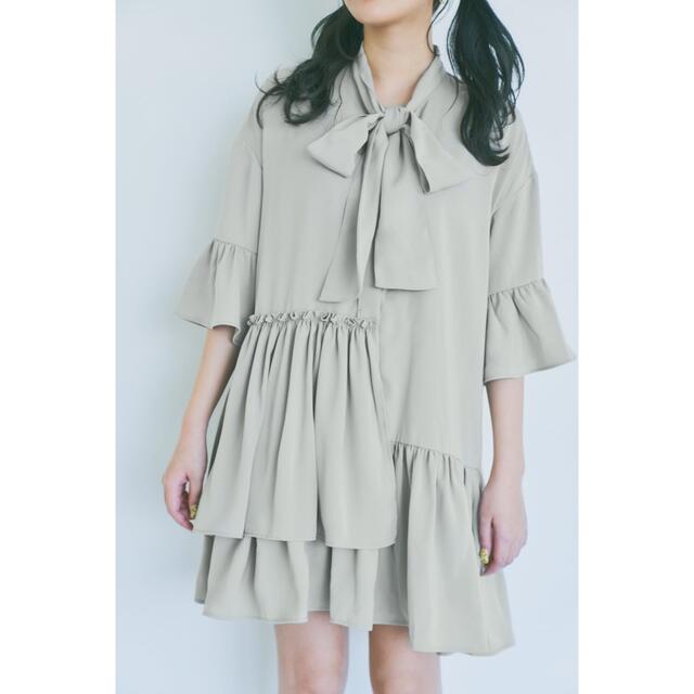 シルバー/レッド Bokanii アシメフリルワンピース | www.iuggu.ru