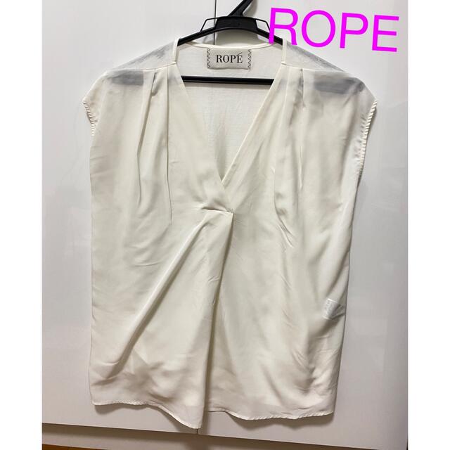 ROPE’(ロペ)のROPE ロペ  フレンチスリーブ　白　Tシャツ レディースのトップス(Tシャツ(半袖/袖なし))の商品写真