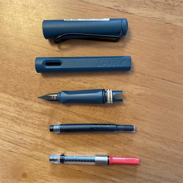 LAMY(ラミー)の新品 限定 LAMY ラミー Safari サファリ ペトロール 万年筆 EF インテリア/住まい/日用品の文房具(ペン/マーカー)の商品写真