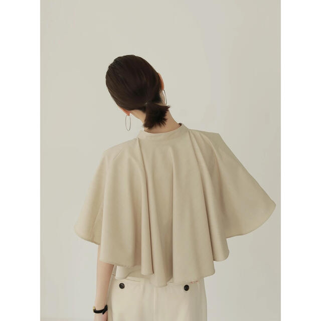 TODAYFUL(トゥデイフル)の【22時までお値下げ】 louren drape cape blouse レディースのトップス(シャツ/ブラウス(半袖/袖なし))の商品写真