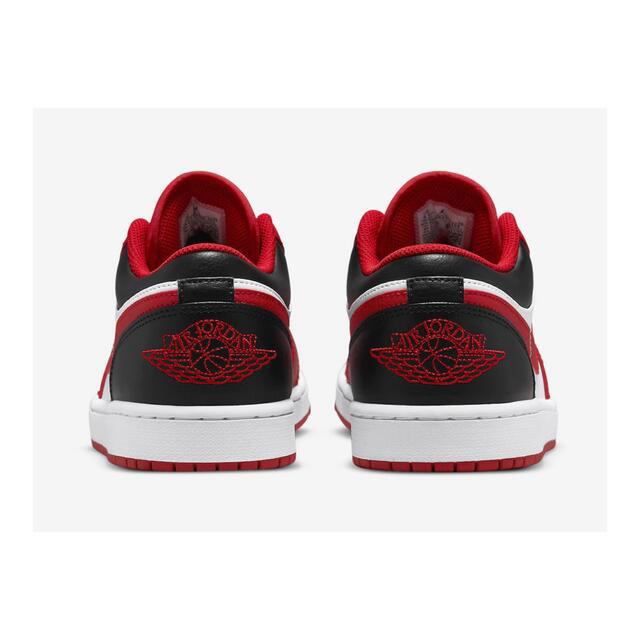 NIKE AIR JORDAN 1 LOW “BULLS”