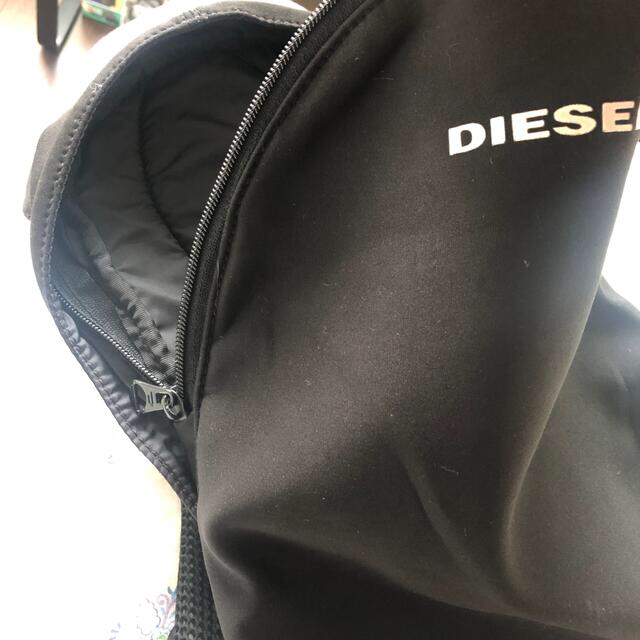 DIESEL(ディーゼル)のdiesel キッズ　リュック　ブラック キッズ/ベビー/マタニティのこども用バッグ(リュックサック)の商品写真