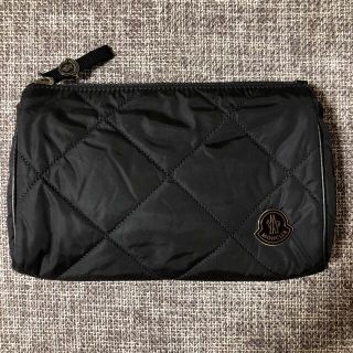 化粧箱付きMONCLER モンクレール ダウン クラッチバッグ トリコロール